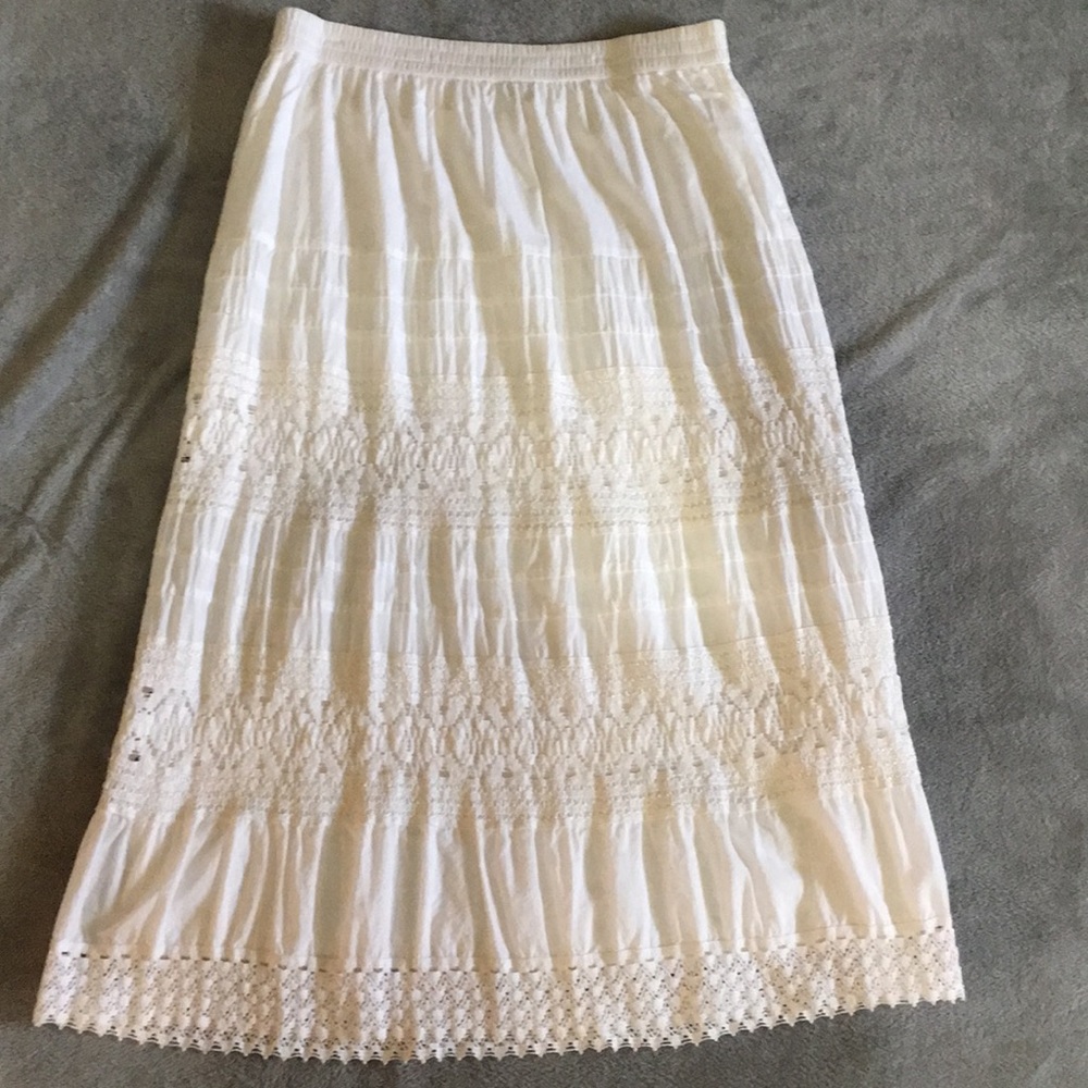 Women’s white maxi skirt